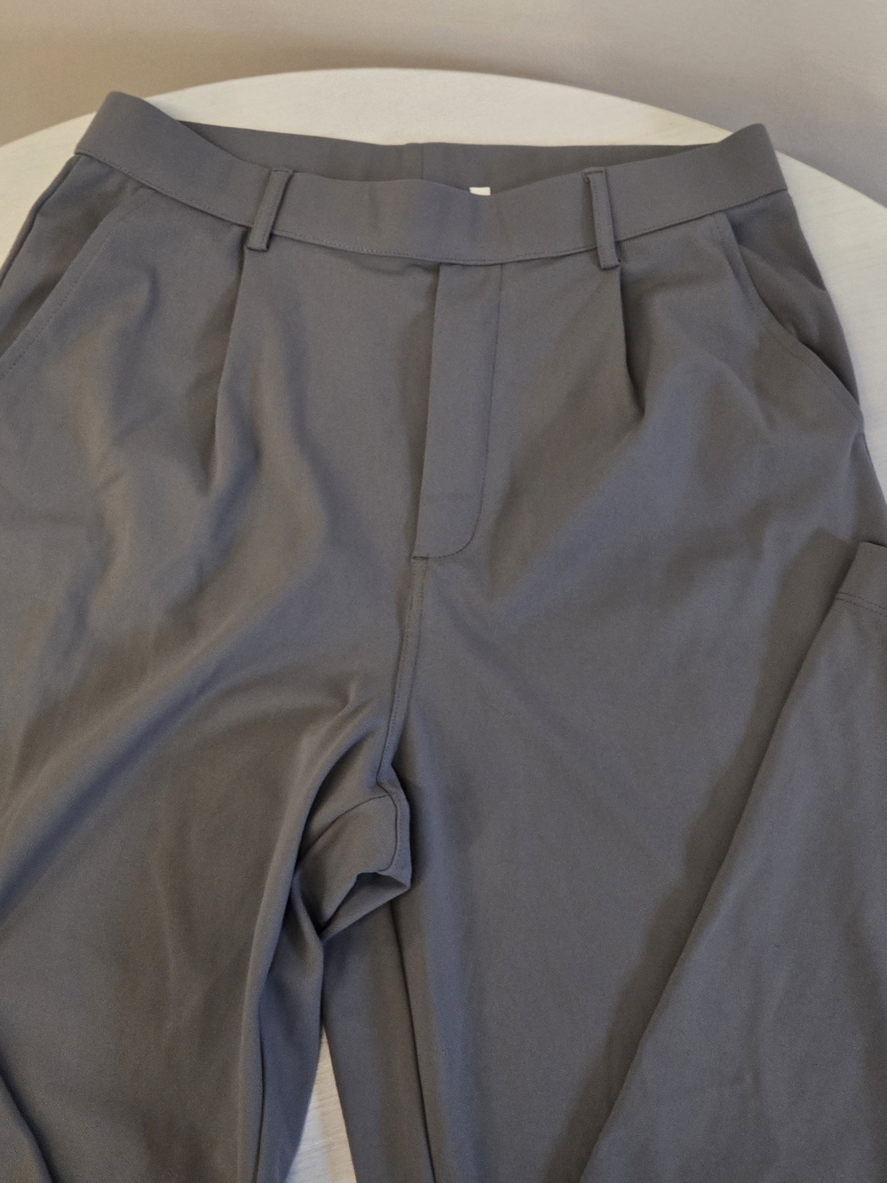 Women's HALARA Gray Pleated Stretch Pants M